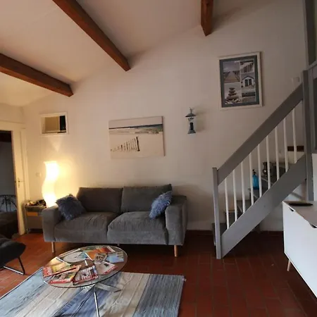 Villa Mazet Felix Pour 6 Personnes Avec Piscine Privee Au Domaine De Valcros A Les Maures *